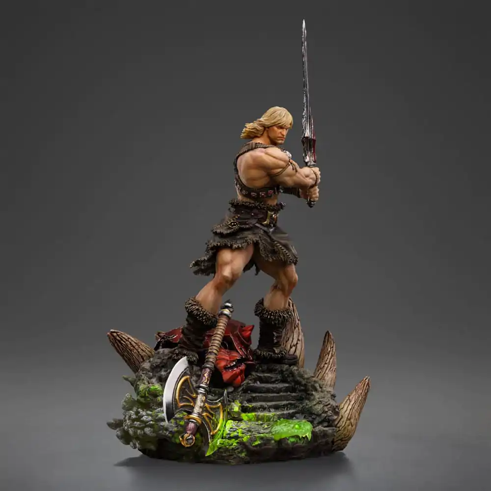 Statuie artistică de lux Masters of the Universe, scară 1/10 He-Man Unleashed 34 cm poza produsului