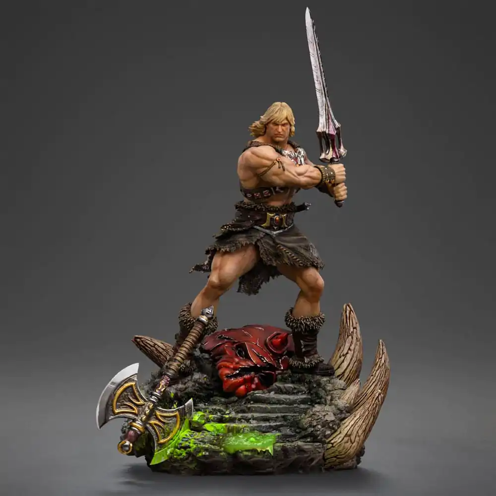 Statuie artistică de lux Masters of the Universe, scară 1/10 He-Man Unleashed 34 cm poza produsului