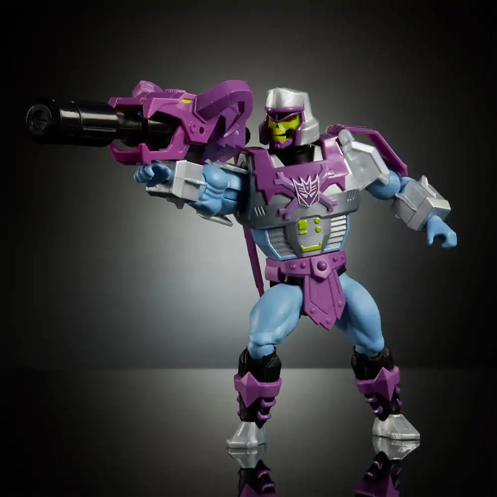 Masters of the Universe x Transformers figurina de actiune Megatron Armor Skeletor heo European Exclusive 14 cm poza produsului