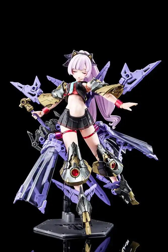 Megami Device Kit Model Plastic 1/1 Buster Doll Paladin Darkness Claw 17 cm poza produsului