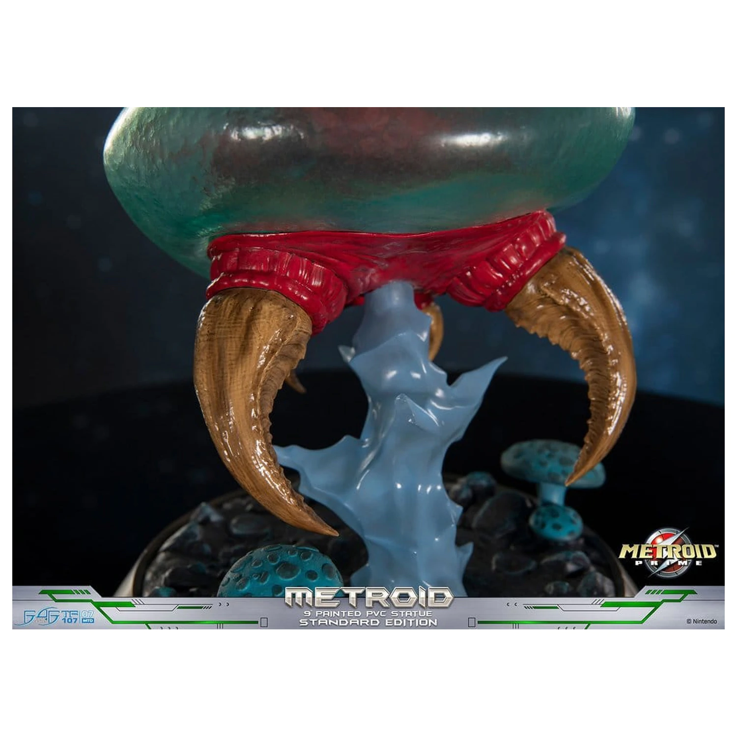 Metroid Prime figurina PVC Metroid (Standard) (Glow in the Dark) 21 cm poza produsului
