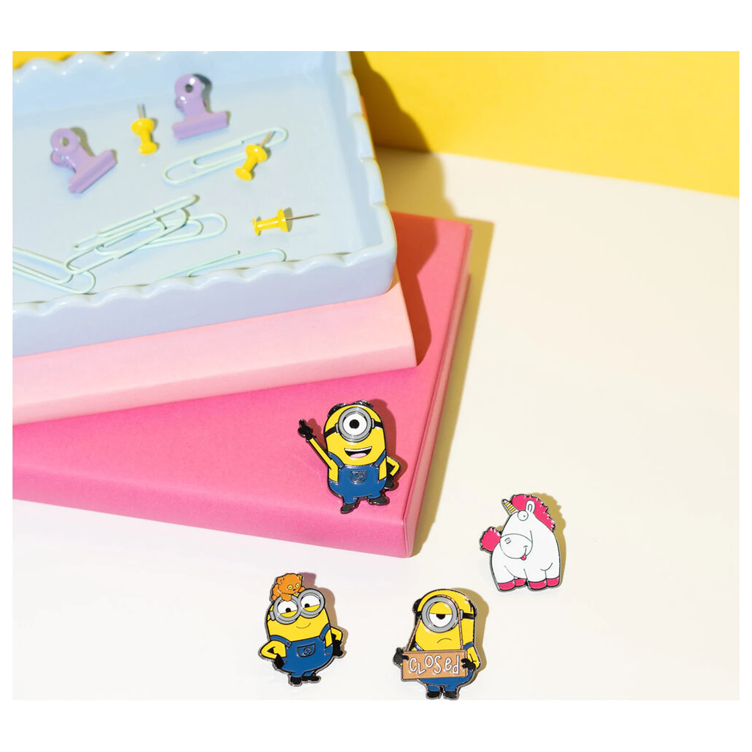 Minions set de 4 insigne poza produsului