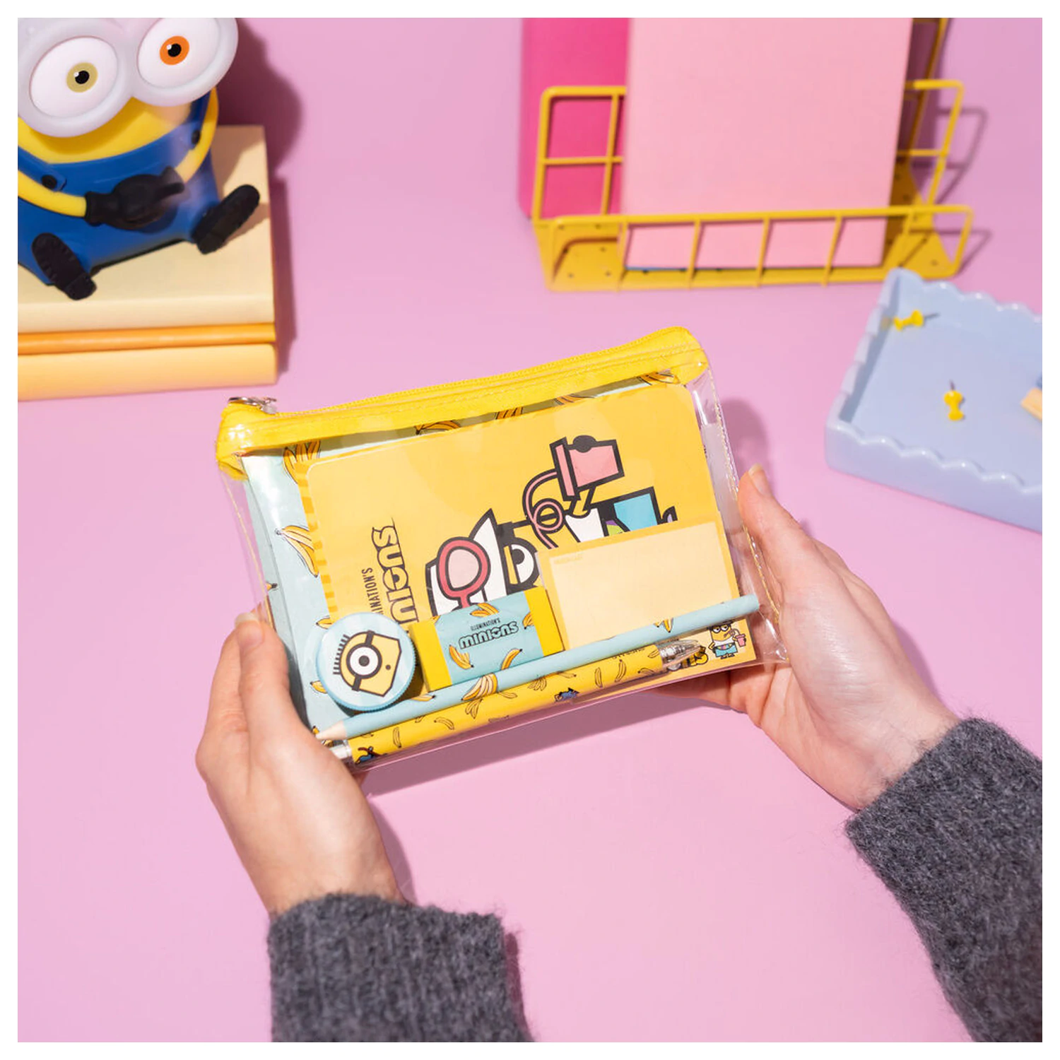 Minions set de papetarie poza produsului