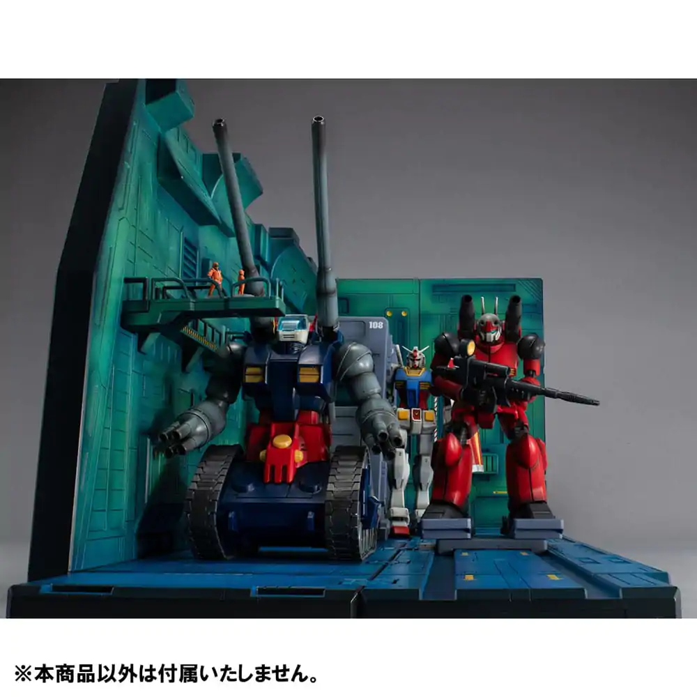 Serie Model Realistic: Costum Mobil Gundam (1/144 Serie HG) Platformă de Catapultă White Base EDIȚIE ANIME poza produsului
