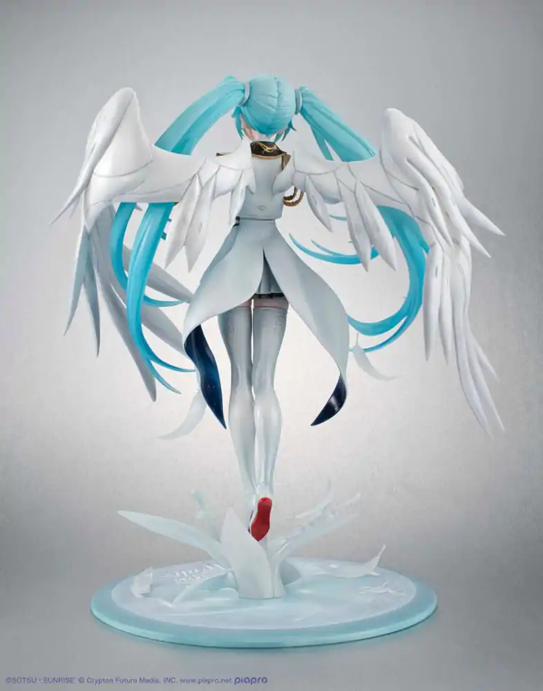 Mobile Suit Gundam x Hatsune Miku Lucrea statueta PVC Hatsune Miku x Wing Gundam Zero EW 45th Anniversary 27 cm poza produsului