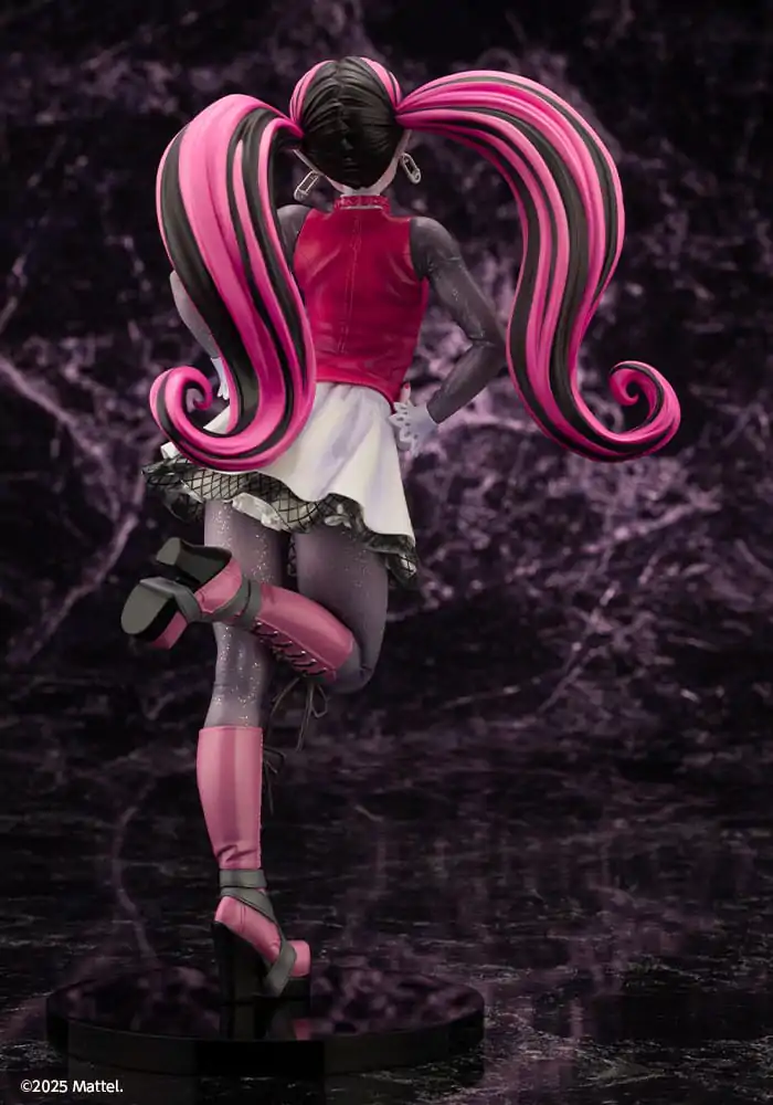 Monster High Bishoujo PVC Statuie 1/7 Draculaura 26 cm poza produsului