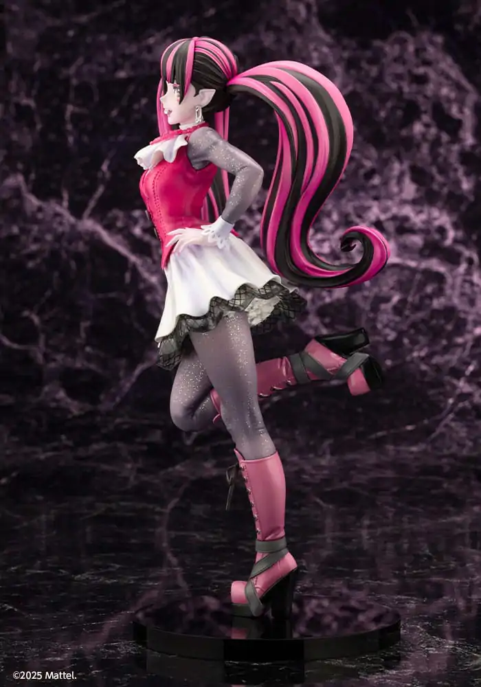 Monster High Bishoujo PVC Statuie 1/7 Draculaura 26 cm poza produsului