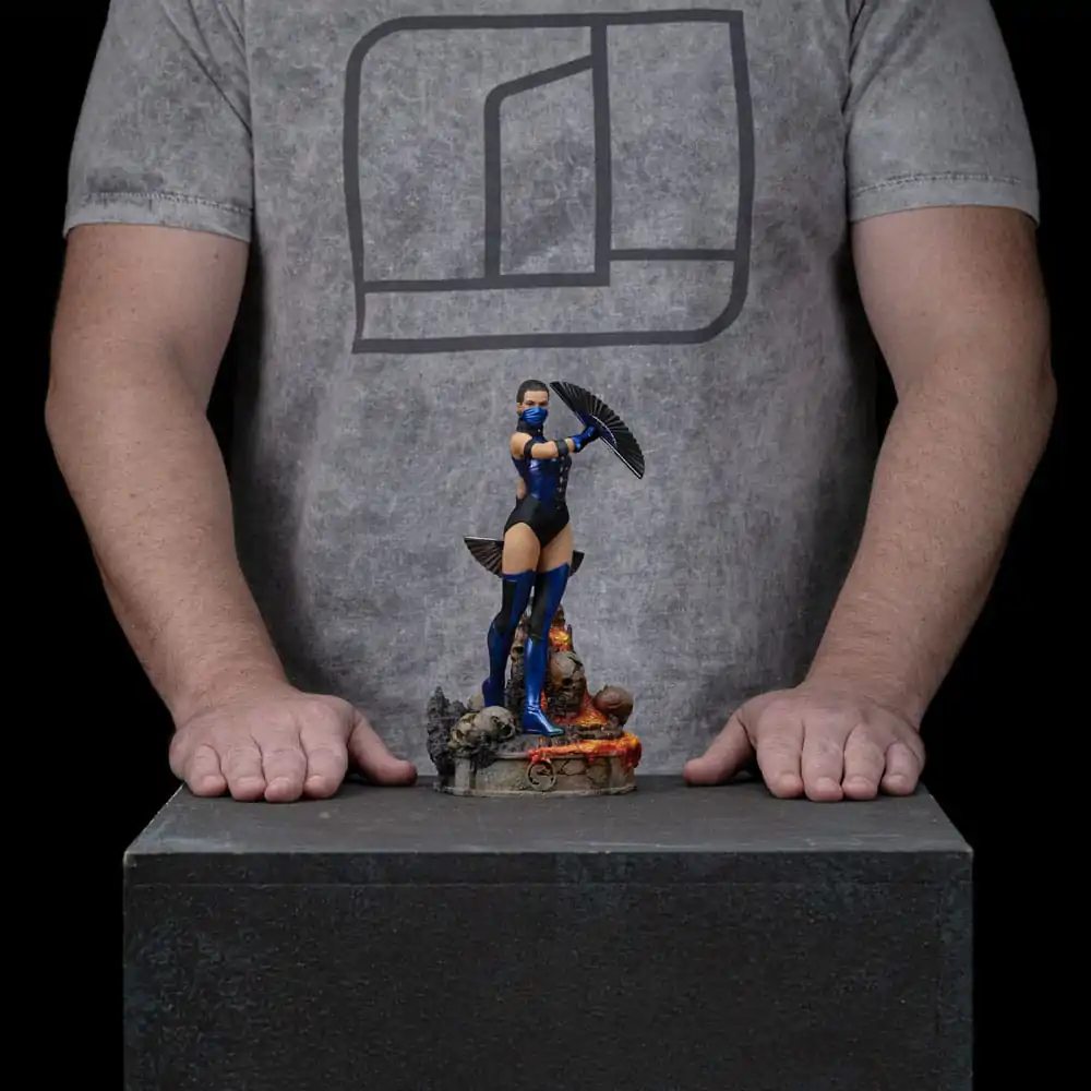 Statuie artistică la scară Mortal Kombat 1/10 Kitana 22 cm poza produsului