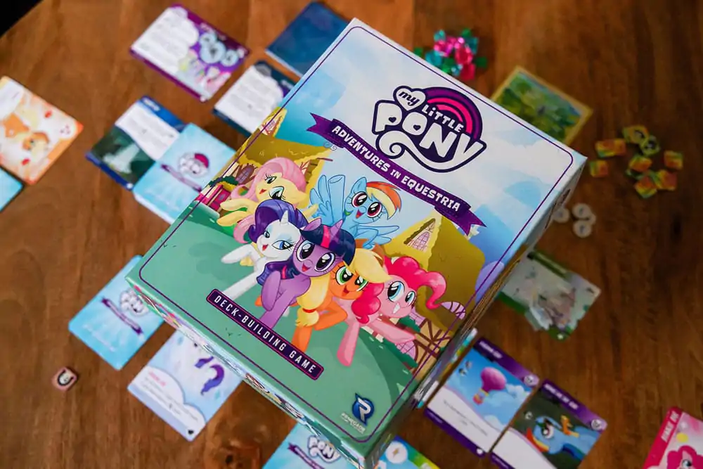 My Little Pony card game Deck-Building Adventures in Equestria Versiunea în engleză poza produsului