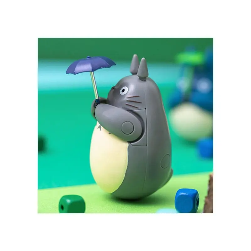 Figurină cu baza rotunjită Big Totoro cu frunză 7 cm poza produsului