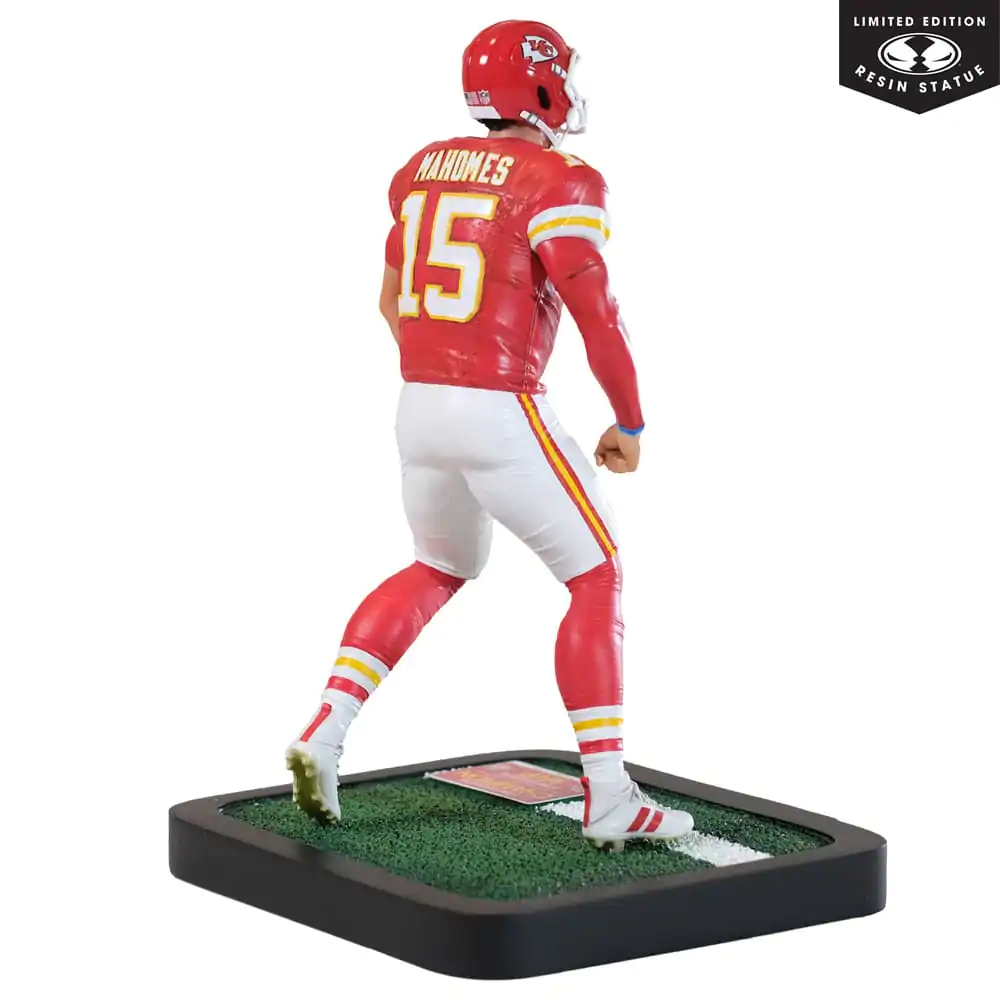 NFL Kansas City Chiefs Statuie 1/6 Patrick Mahomes 30 cm poza produsului