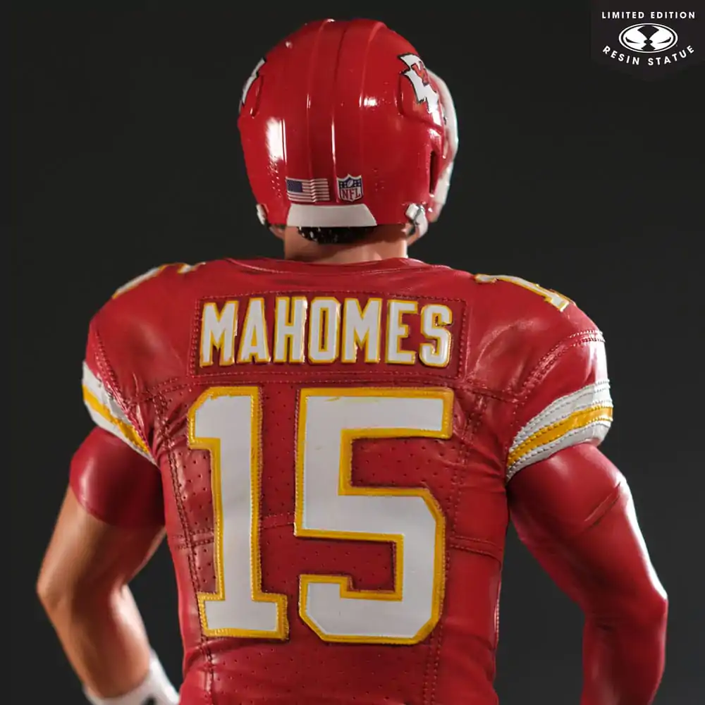 NFL Kansas City Chiefs Statuie 1/6 Patrick Mahomes 30 cm poza produsului