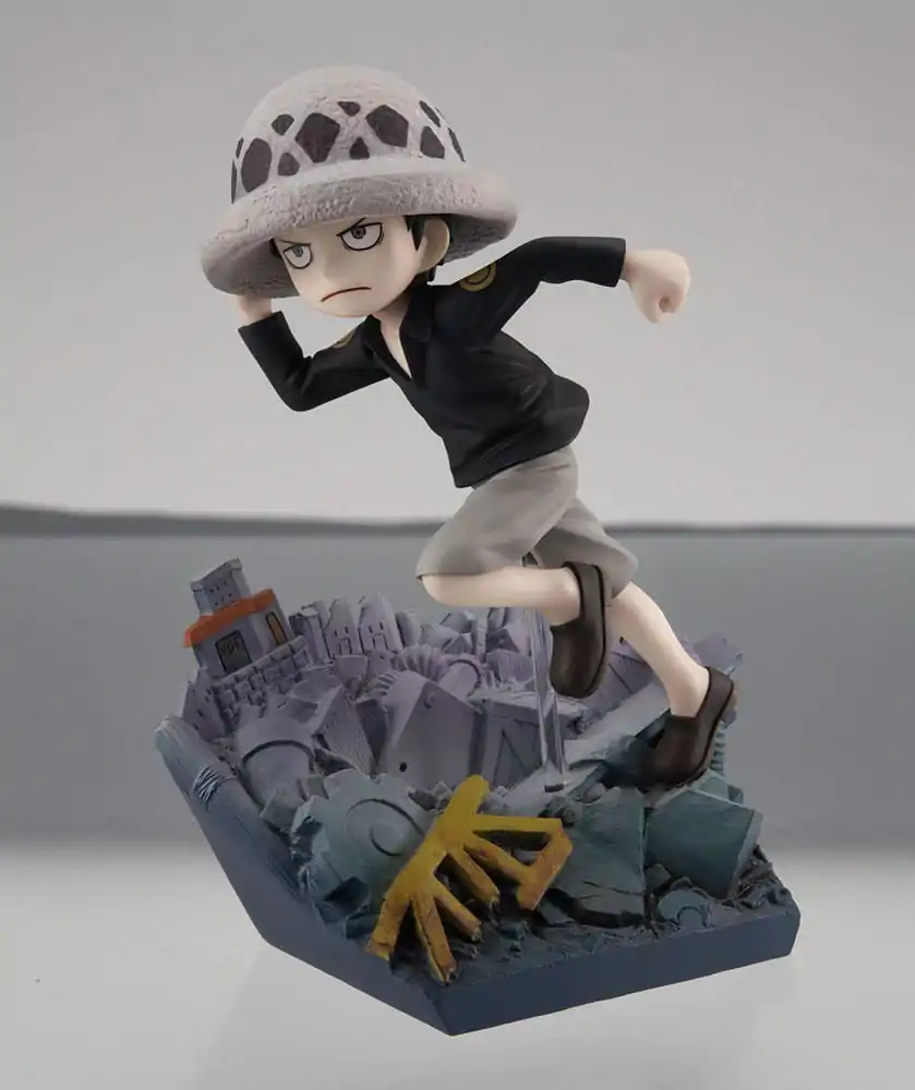 One Piece G.E.M. Series Statuie PVC Trafalgar Law Run! Run! Run! 13 cm poza produsului