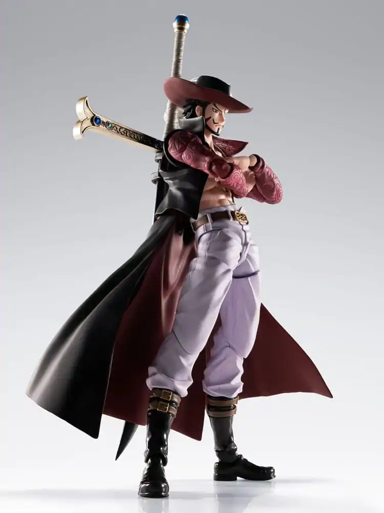 One Piece S.H.Figuarts Figurina de actiune Dracule Mihawk Hawkeye 17 cm poza produsului