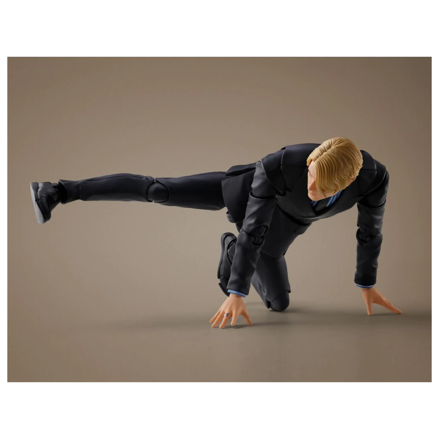 One Piece Sanji S.H. Figuarts figurina 15cm poza produsului