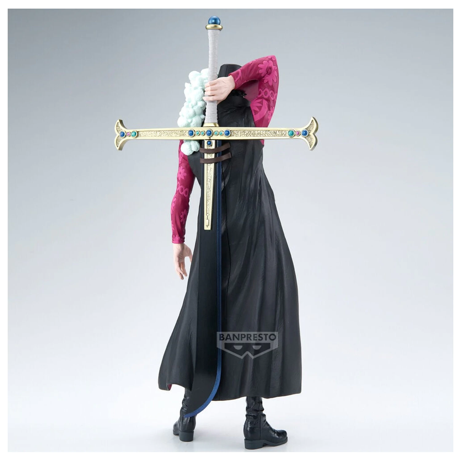Figurina One Piece The Anime Dracule Mihawk 34 cm poza produsului