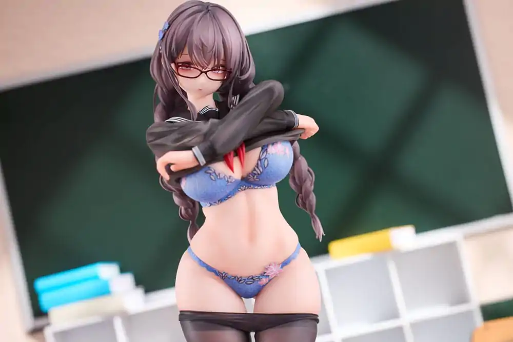 Statuie PVC Original Character 1/6 Gap Glasses Girl Who Doesn't Want To Take Physical Education Class 28 cm poza produsului