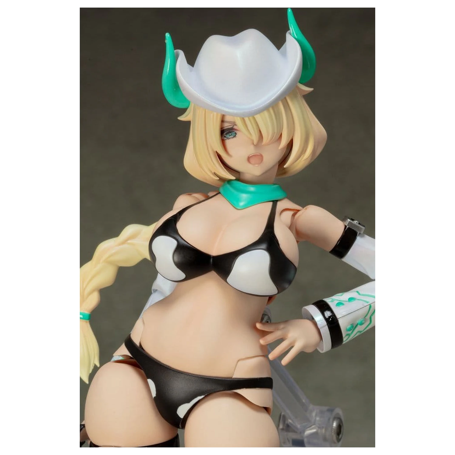 Kit model din plastic personaj original AlienDress Quatre 16 cm poza produsului
