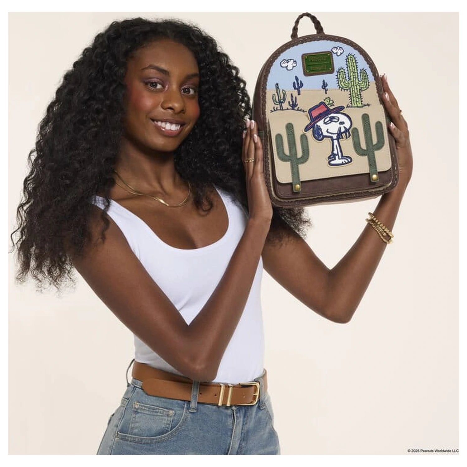 Rucsac mini Peanuts by Loungefly Spike Desert poza produsului