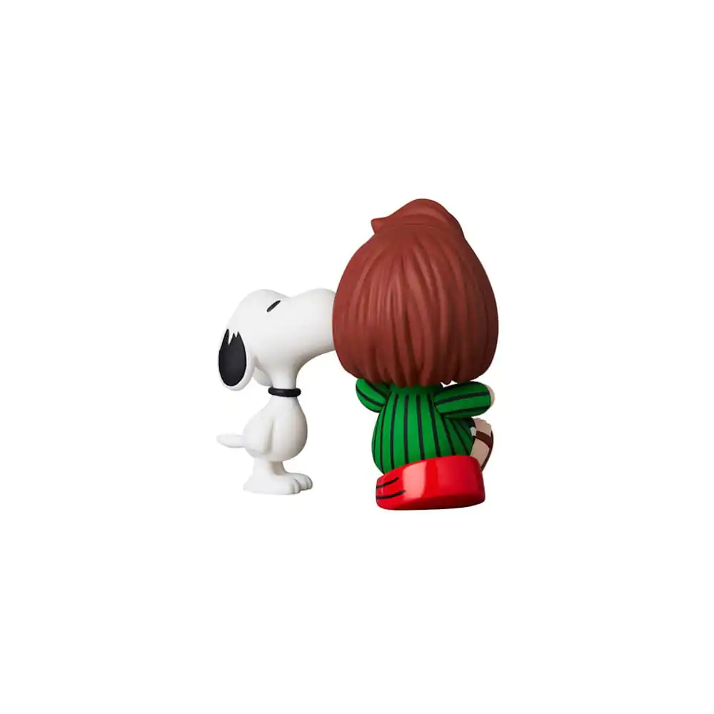 Peanuts UDF Series 17 Mini Figurina Peppermint Patty & Snoopy 7 cm poza produsului