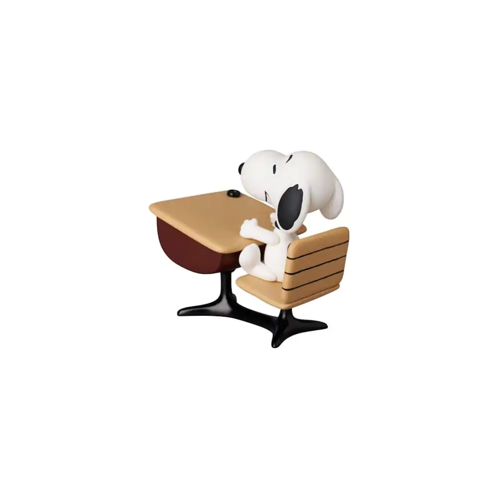 Peanuts UDF Series 18 Figurina Mini Snoopy cu birou 9 cm poza produsului