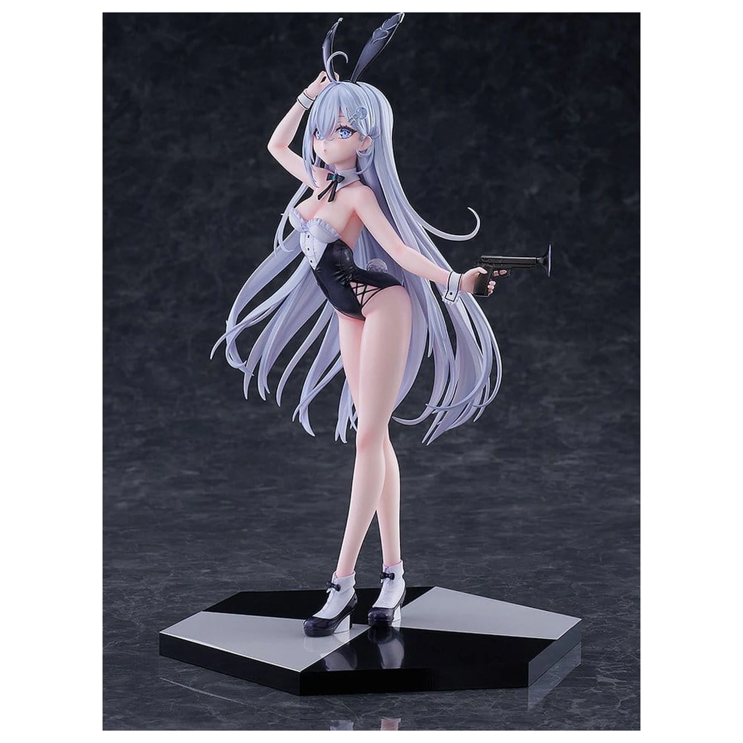 Playing Death Games to Put Food on the Table Wolf statuie din PVC 1/7 Yuki 27 cm poza produsului