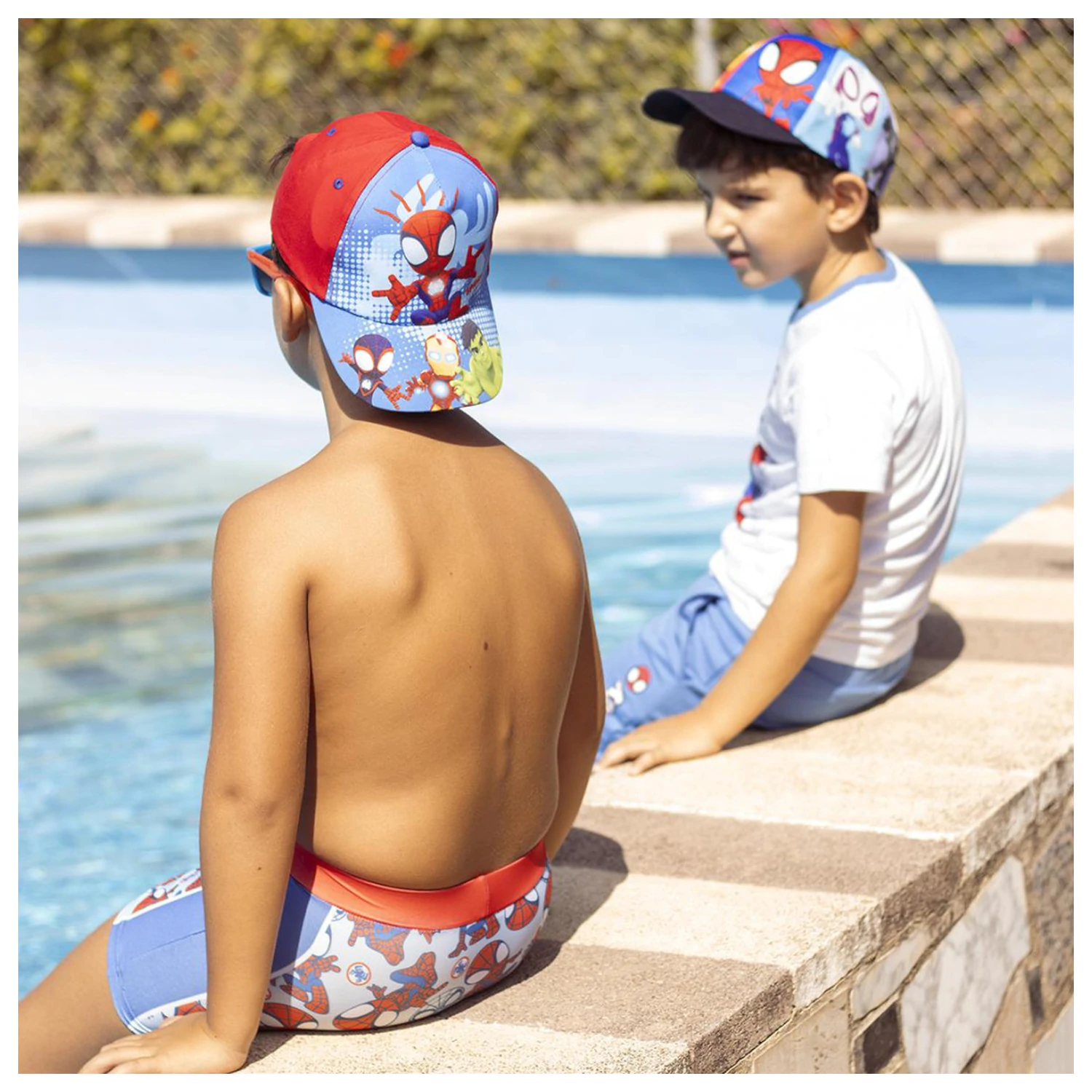 Spider-Man Spidey & Friends Ochelari de soare si Set cu sapca de baseball poza produsului