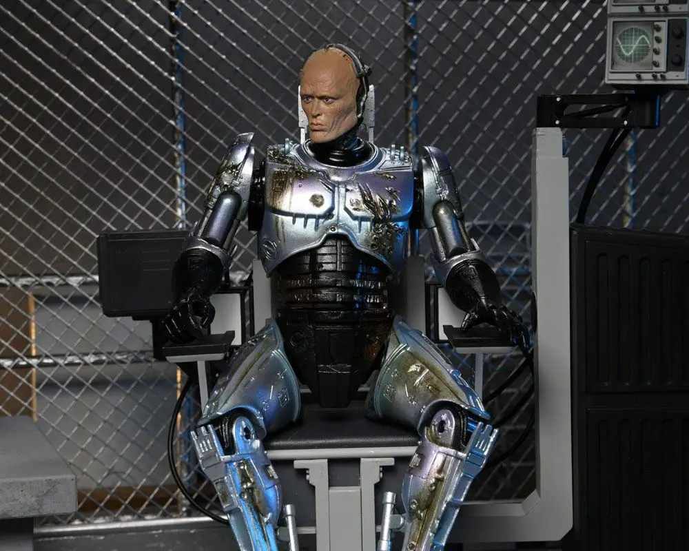 Figurină de acțiune RoboCop Ultimate Battle Damaged RoboCop cu scaun 18 cm poza produsului