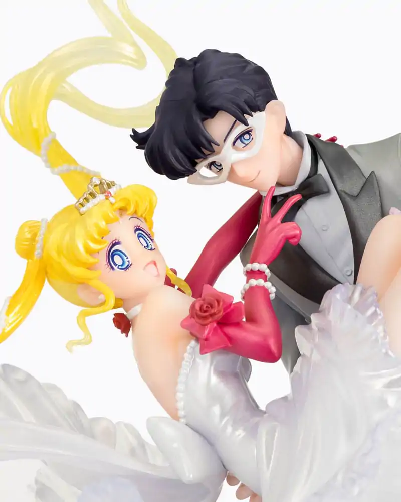 Sailor Moon FiguartsZERO Chouette Statuie PVC Usagi & Tuxedo Mask Moonlight Glow Edition 24 cm poza produsului