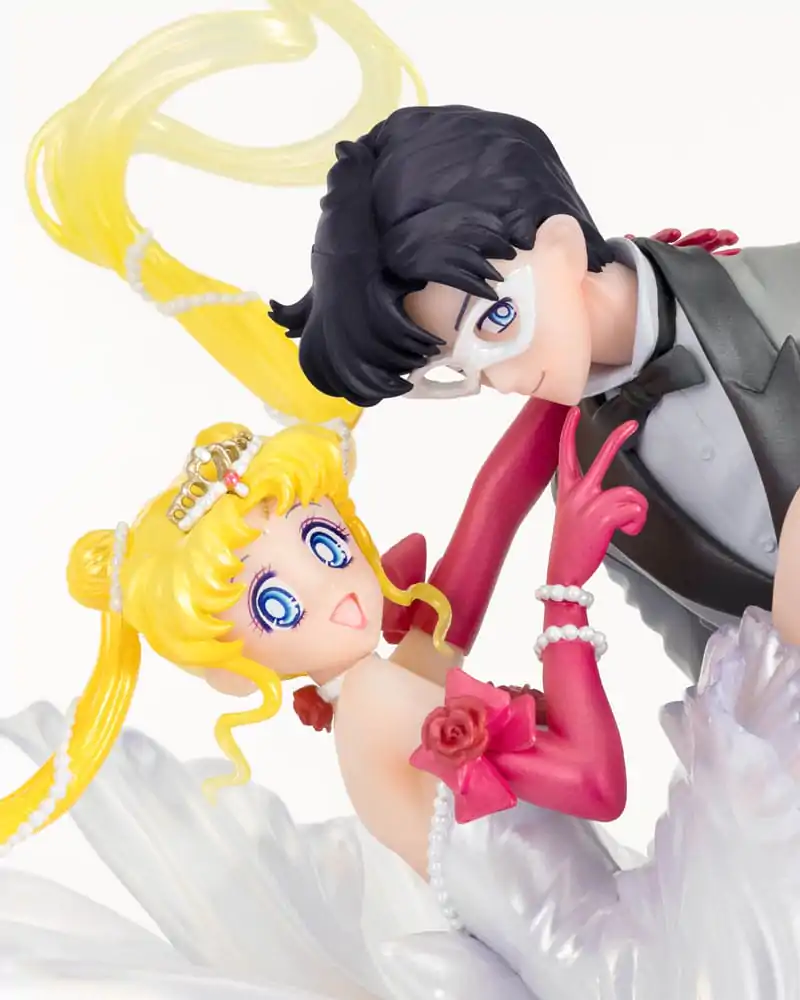 Sailor Moon FiguartsZERO Chouette Statuie PVC Usagi & Tuxedo Mask Moonlight Glow Edition 24 cm poza produsului