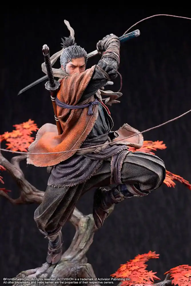 Statuie PVC 1/7 Wolf 42 cm poza produsului