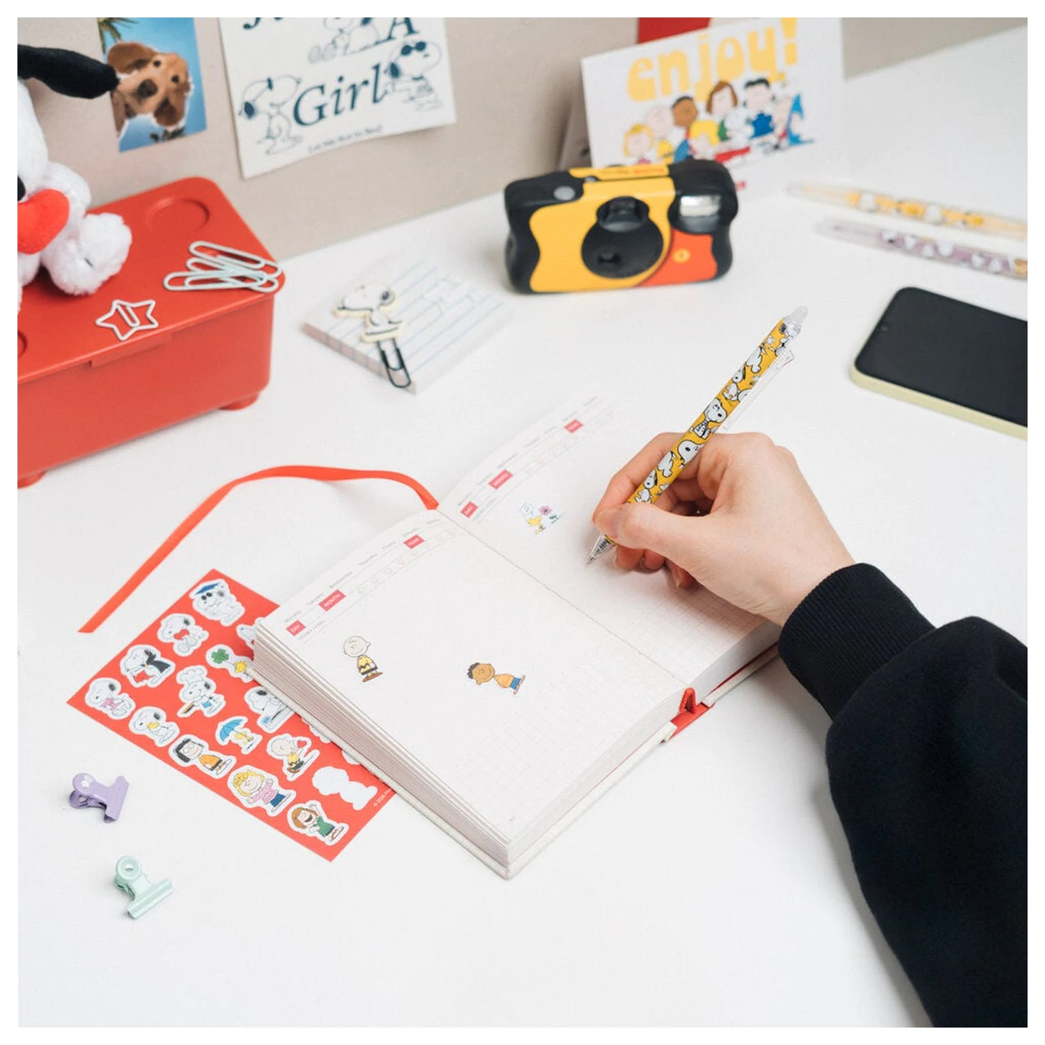 Snoopy A6 planner zilnic nedatat poza produsului