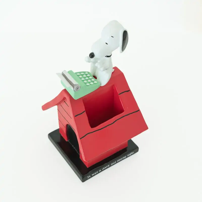 Snoopy suport creioane poza produsului