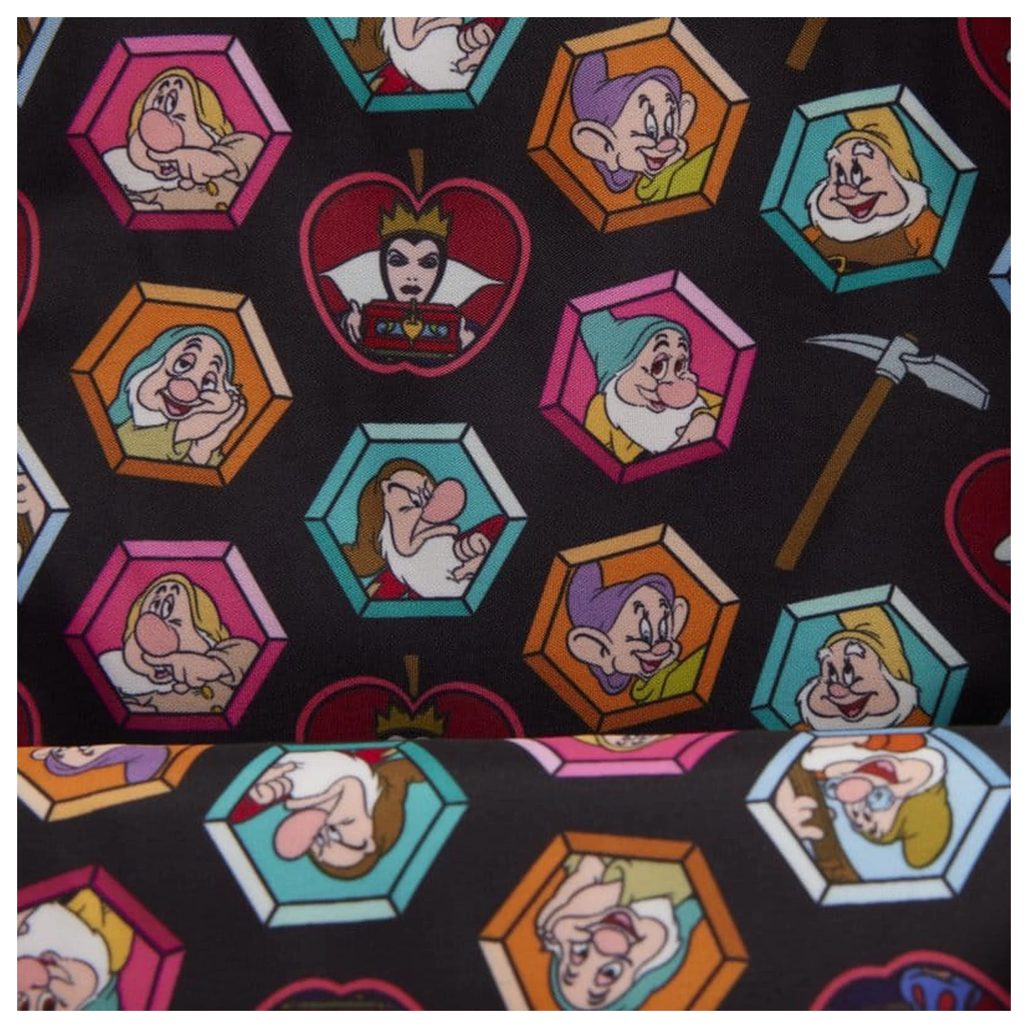 Snow White by Loungefly Sling Bag poza produsului