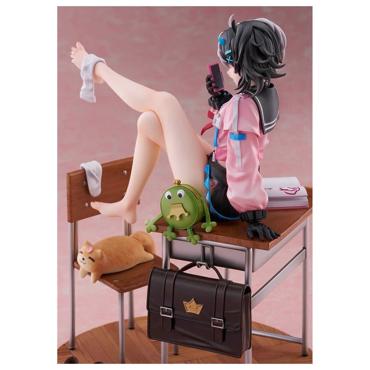 Snowbreak: Containment Zone figurina PVC 1/7 Eatchel - The Cub [Overdue Radiance] 23 cm poza produsului