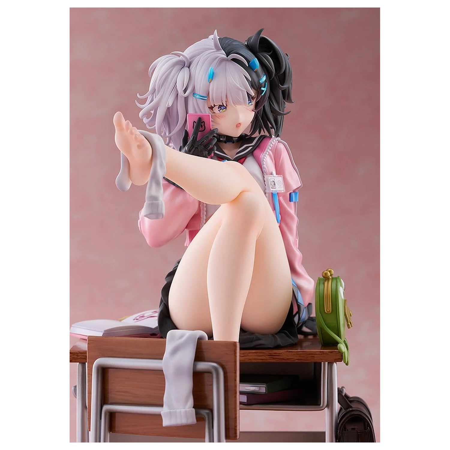 Snowbreak: Containment Zone figurina PVC 1/7 Eatchel - The Cub [Overdue Radiance] 23 cm poza produsului