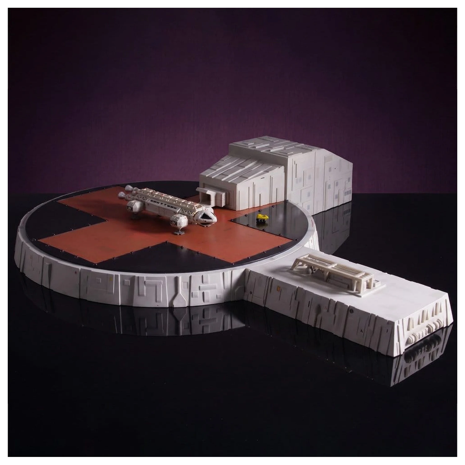 Space 1999 Set de joc Platforma de aterizare (cu Eagle Transporter) 46 cm poza produsului