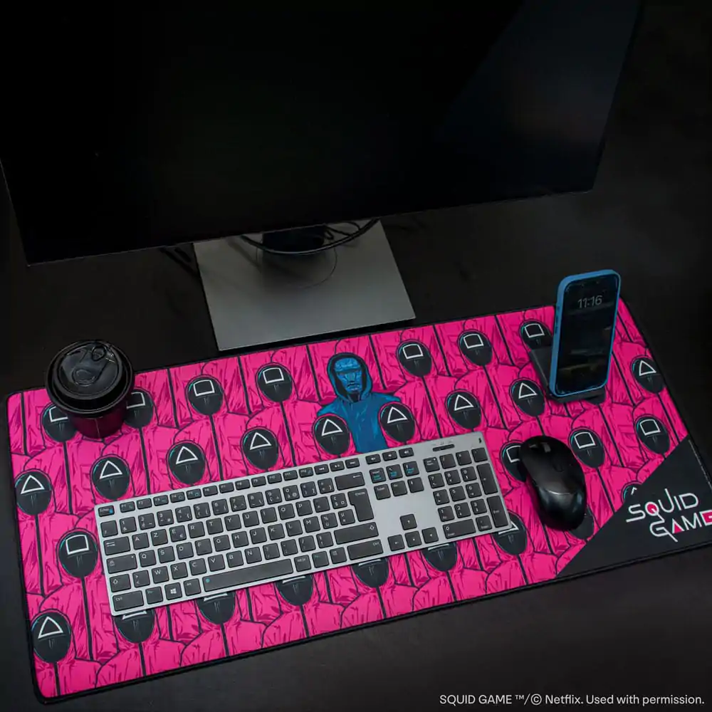 Squid Game Desk Pad Front Man și Gărzi poza produsului
