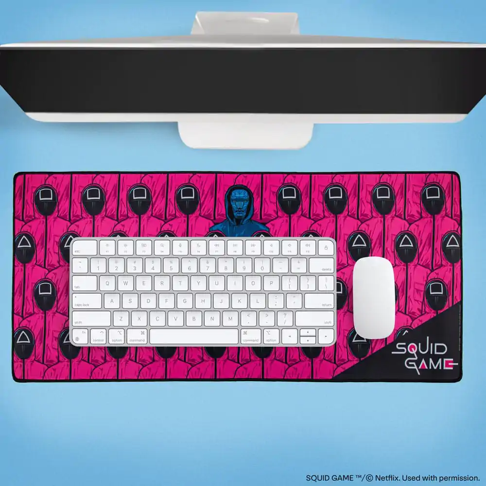 Squid Game Desk Pad Front Man și Gărzi poza produsului