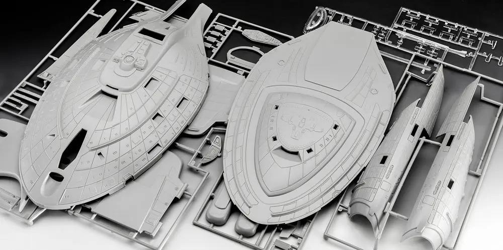 Star Trek Model Kit 1/670 U.S.S. Voyager 51 centimetri poza produsului