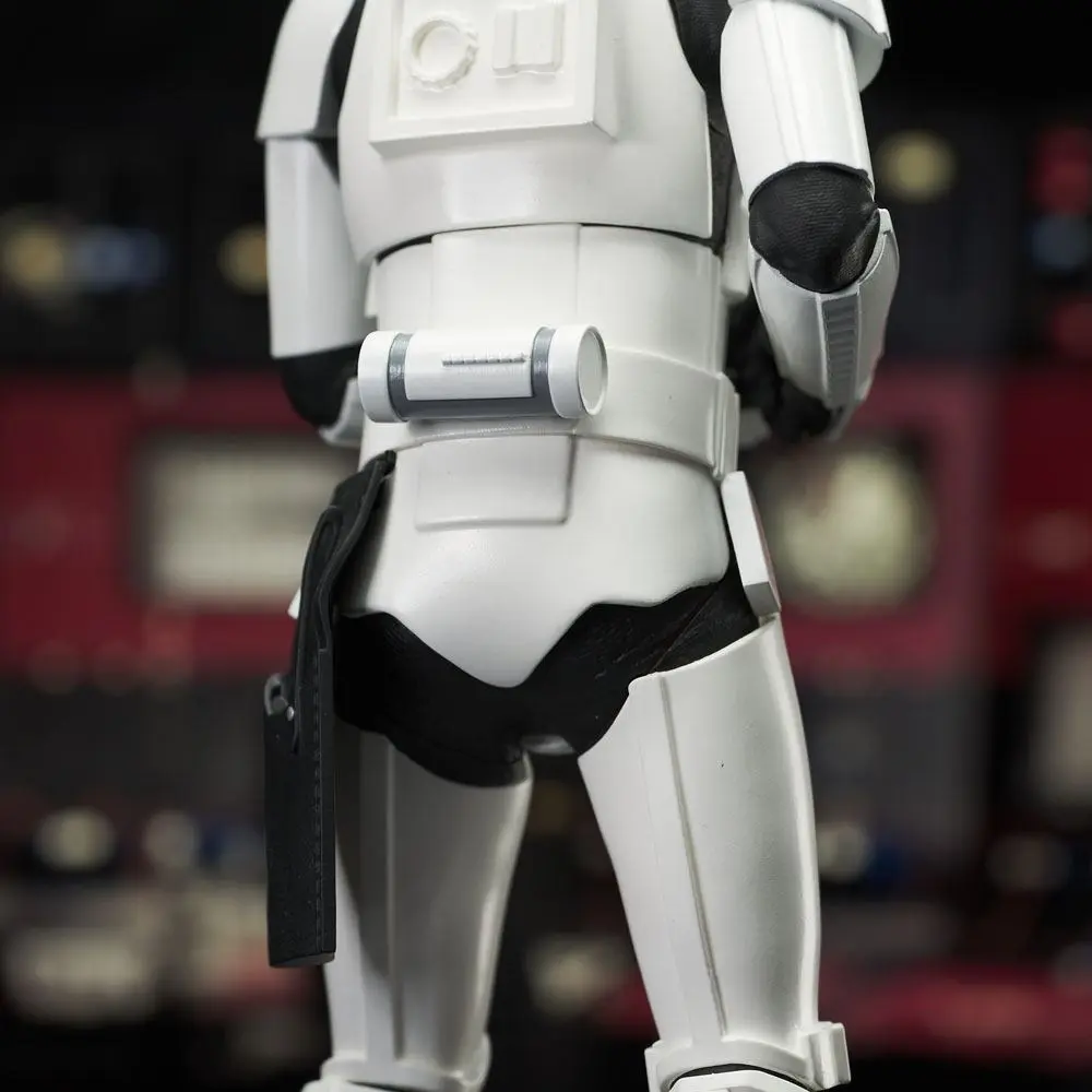 Star Wars Episode IV Milestones Statuie 1/6 Han Solo (Stormtrooper Disguise) 40th Anniversary Exclusive 30 cm poza produsului