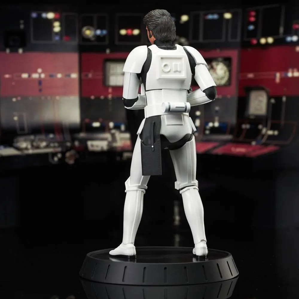 Star Wars Episode IV Milestones Statuie 1/6 Han Solo (Stormtrooper Disguise) 40th Anniversary Exclusive 30 cm poza produsului