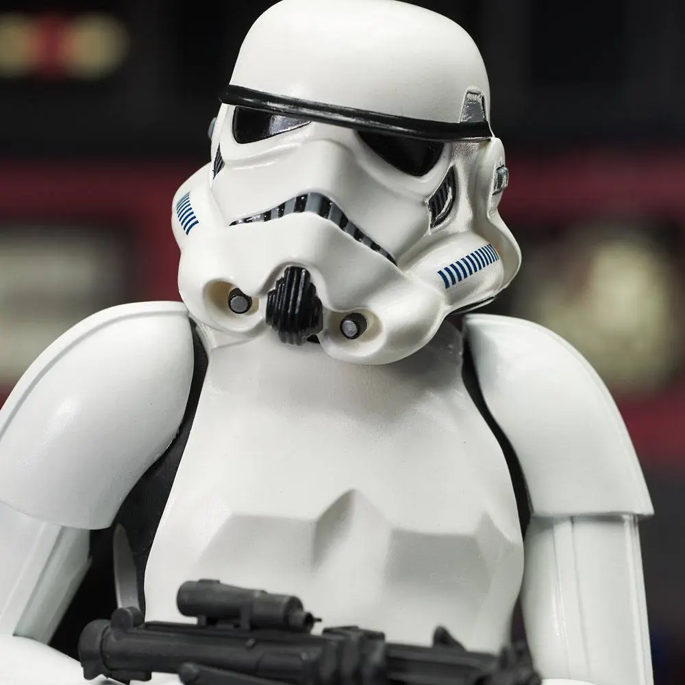Star Wars Episode IV Milestones Statuie 1/6 Han Solo (Stormtrooper Disguise) 40th Anniversary Exclusive 30 cm poza produsului