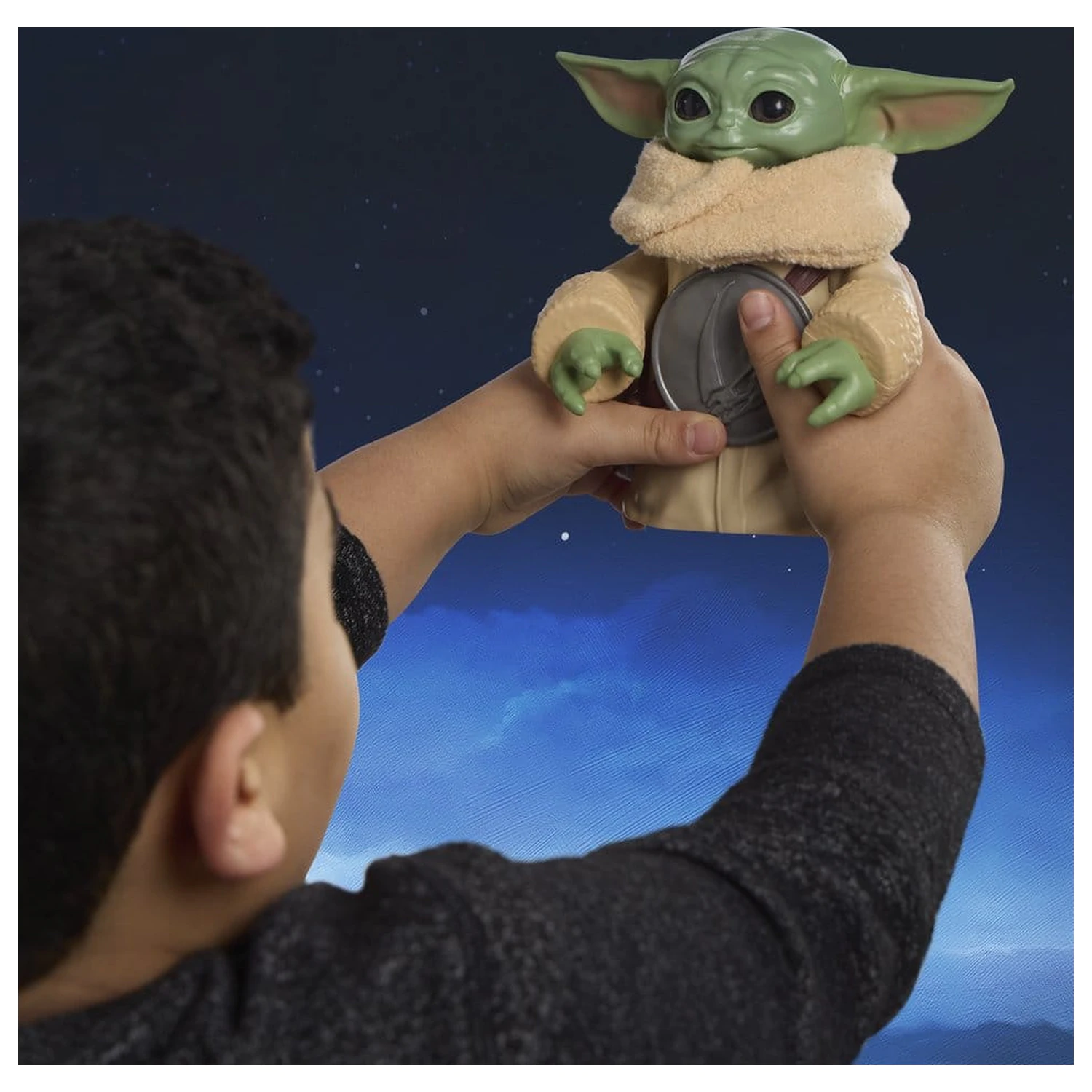 Star Wars: The Mandalorian & Grogu Figurina electronica de actiune Huggin' Grogu & Anzellan 17 cm poza produsului