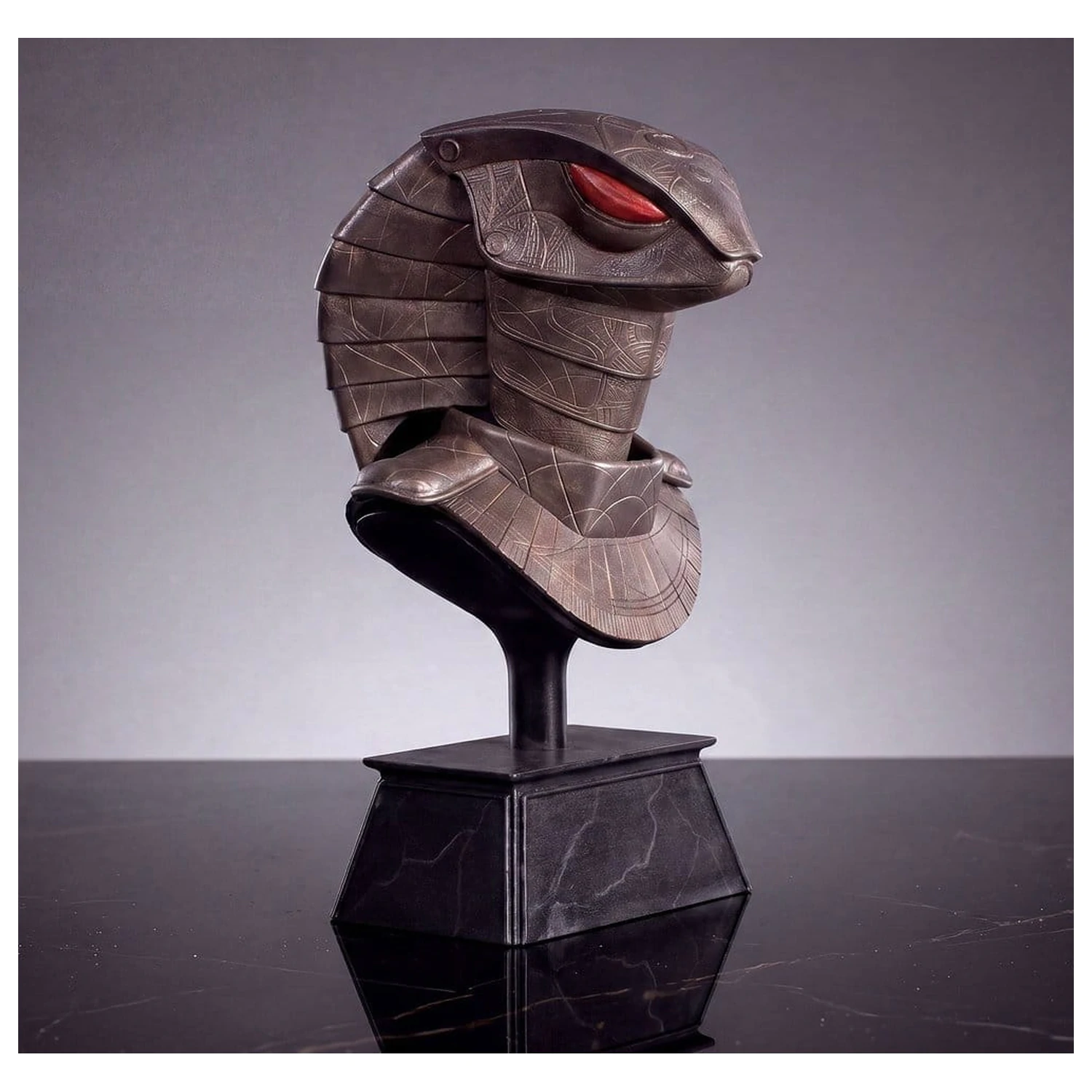 Stargate Desktop Replica Helmet Replica Serpent Guard Helmet Apophis 15 cm poza produsului