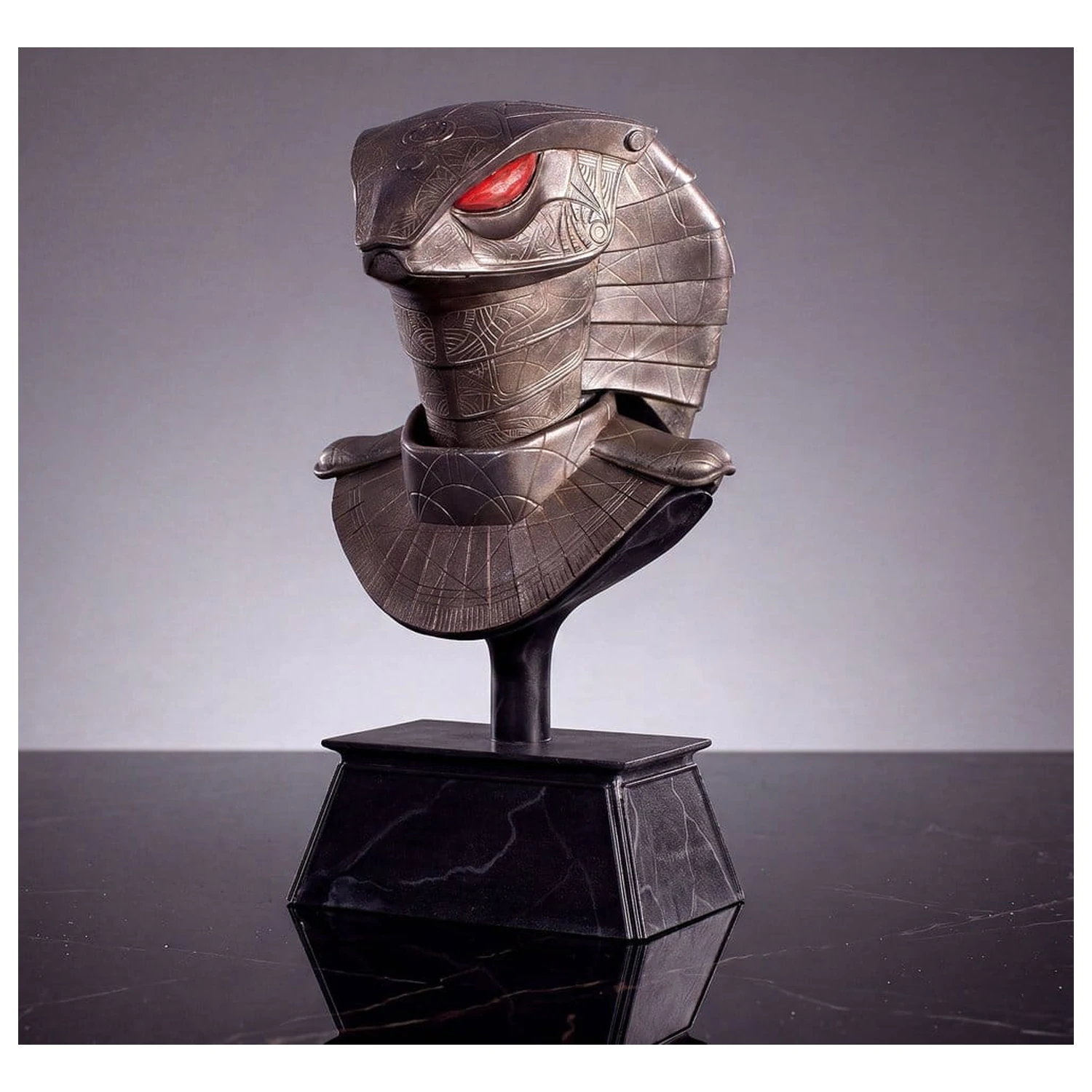 Stargate Desktop Replica Helmet Replica Serpent Guard Helmet Apophis 15 cm poza produsului