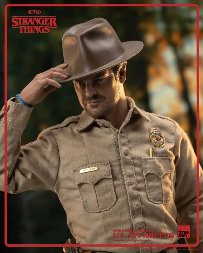 Stranger Things Figurina de acțiune 1/6 Jim Hopper (Season 1) 32 cm poza produsului