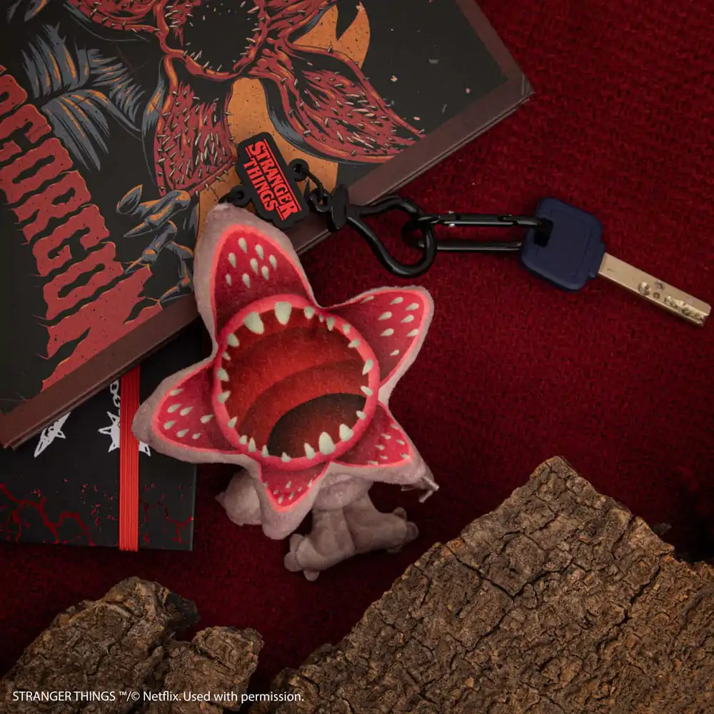 Stranger Things: Demogorgon Breloc de pluș poza produsului