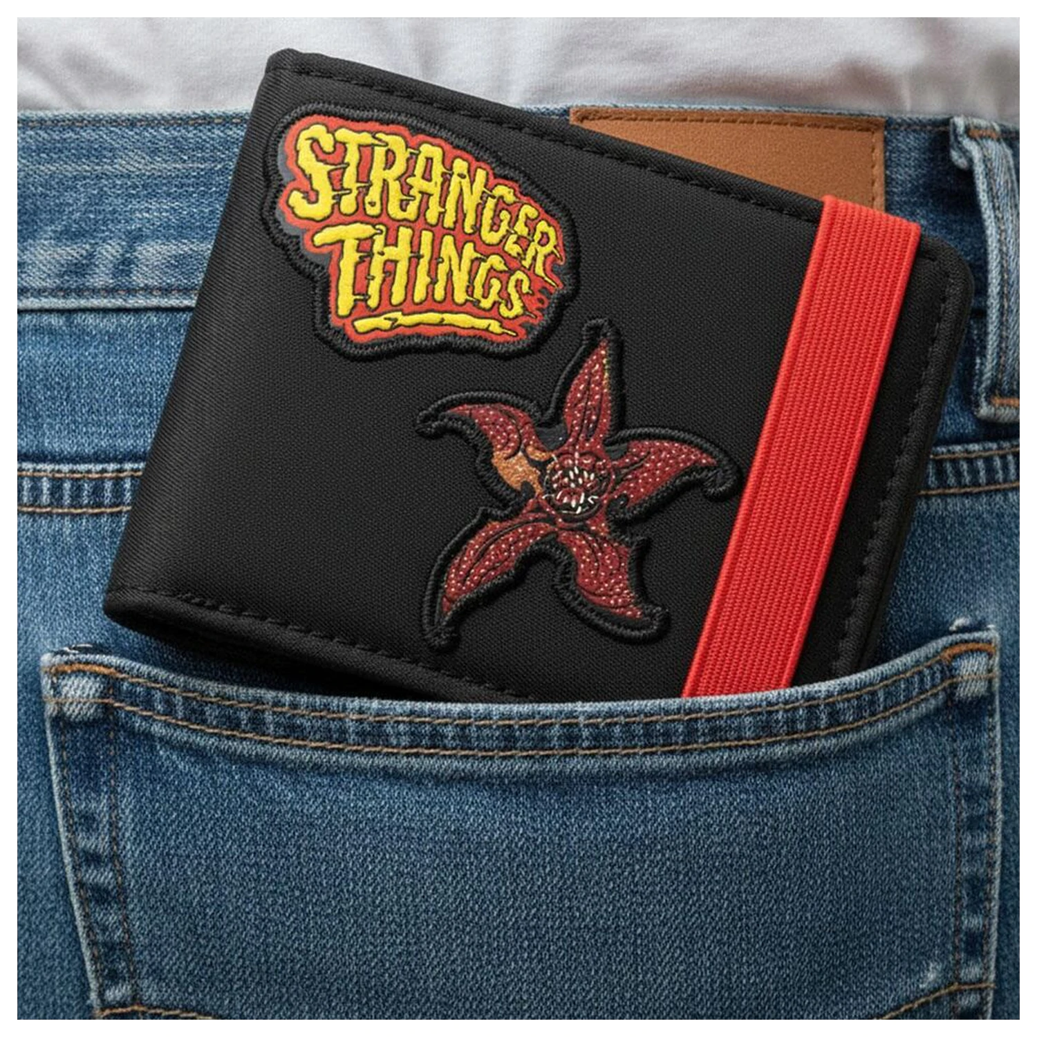 Portofel Stranger Things poza produsului