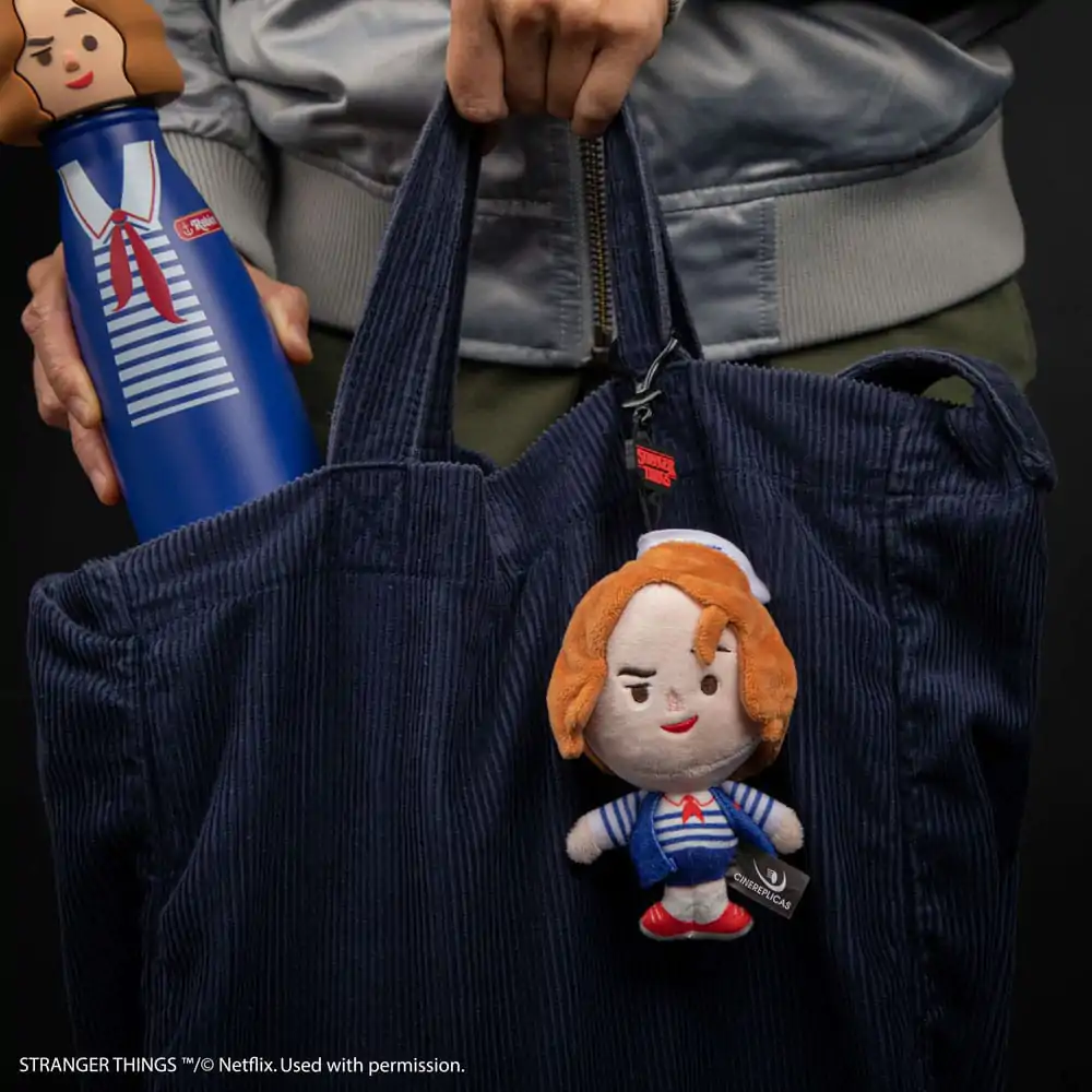 Stranger Things: Robin Scoops Ahoy breloc de plus poza produsului